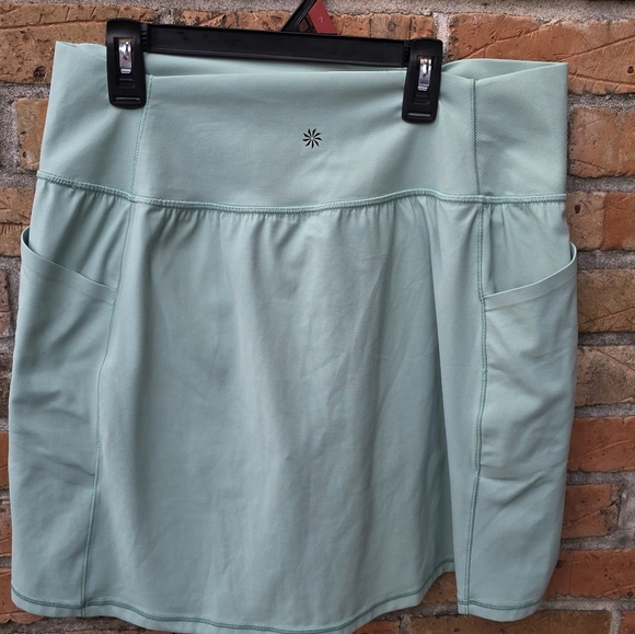 Athleta Light Green Mini Skirt - Picture 4 of 8